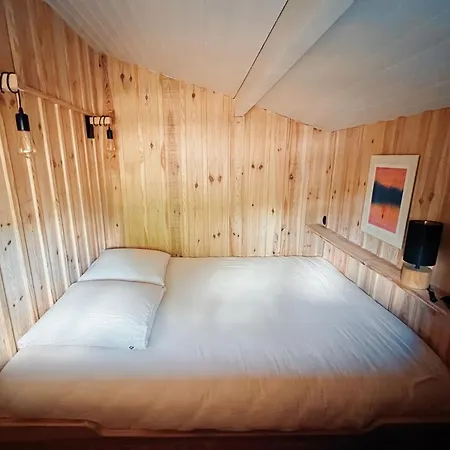 度假居 Cabin, Terrace And Enclosed Garden