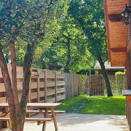 Cabin, Terrace And Enclosed Garden Lanton